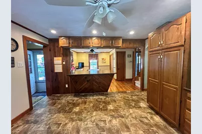 6 Vincent St, Auburn, MA 01501 - Photo 6