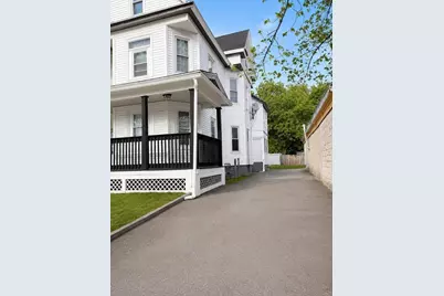 199 Eastern Ave, Springfield, MA 01109 - Photo 16