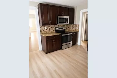 199 Eastern Ave, Springfield, MA 01109 - Photo 2