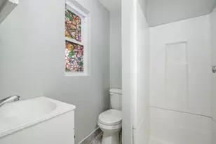 20 Cottage St, Everett, MA 02149 - Photo 8