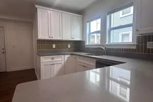 25 Granfield Ave, Boston, MA 02131 - Photo 10