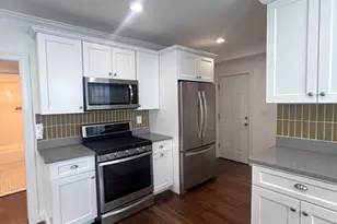 25 Granfield Ave, Boston, MA 02131 - Photo 6