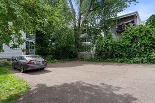 25 Granfield Ave, Boston, MA 02131 - Photo 30
