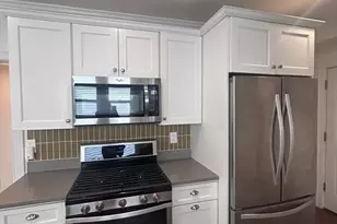 25 Granfield Ave, Boston, MA 02131 - Photo 8