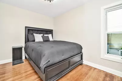 17 Wilcox St, Fall River, MA 02721 - Photo 6