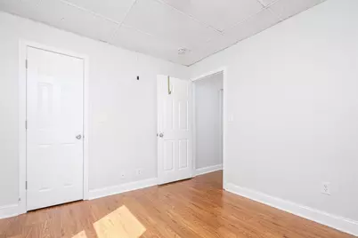 196-198 Main St #1L, Everett, MA 02149 - Photo 4