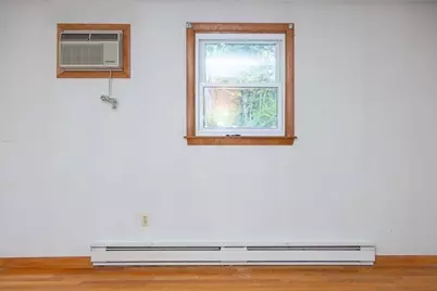 142 Spruce Hill Ave, Northampton, MA 01062 - Photo 16