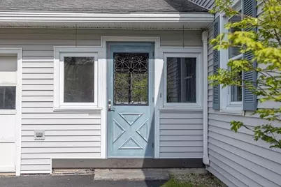 142 Spruce Hill Ave, Northampton, MA 01062 - Photo 4