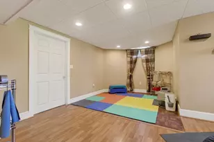 43 Hampshire Rd, Peabody, MA 01960 - Photo 32