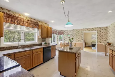 43 Hampshire Road, Peabody, MA 01960 - Photo 18