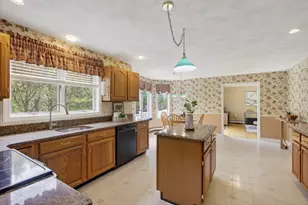 43 Hampshire Rd, Peabody, MA 01960 - Photo 18