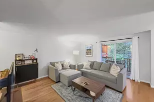 25 Rockland St, Boston, MA 02131 - Photo 8