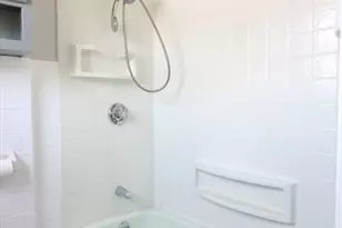 1124 Bedford St, Fall River, MA 02723 - Photo 24
