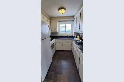 1124 Bedford St, Fall River, MA 02723 - Photo 32