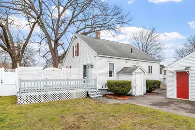 210 7th Avenue, Lowell, MA 01854 - Photo 32