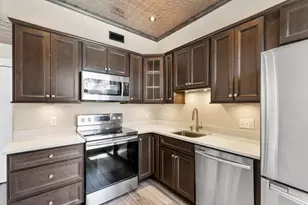 24 Norman St, Salem, MA 01970 - Photo 4
