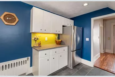 8 Alfred St, Medford, MA 02155 - Photo 8
