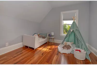 8 Alfred St, Medford, MA 02155 - Photo 18