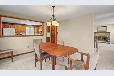 42 Sewell St, Brockton, MA 02301 - Photo 12