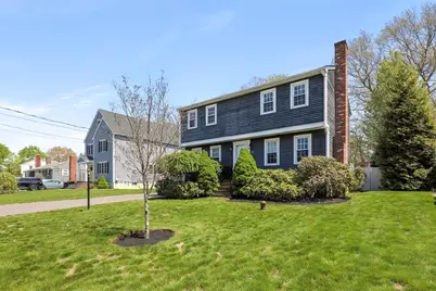42 Sewell St, Brockton, MA 02301 - Photo 2