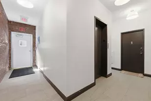 21 Bowdoin St, Boston, MA 02114 - Photo 18