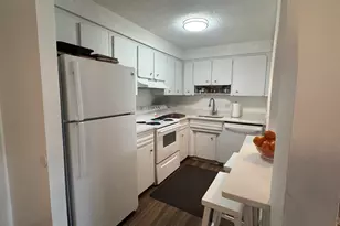 180 Main St, Bridgewater, MA 02324 - Photo 6