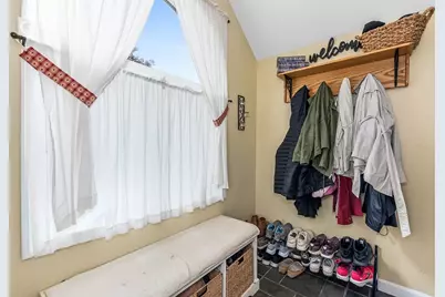 40 Benefit St, Attleboro, MA 02703 - Photo 16