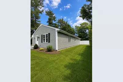 733 Monponsett St, Hanson, MA 02341 - Photo 2
