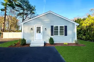 733 Monponsett St, Hanson, MA 02341 - Photo 2