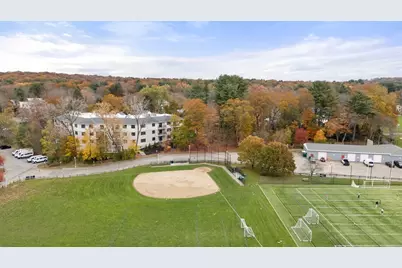 16 Stearns Rd #108, Wellesley, MA 02482 - Photo 4