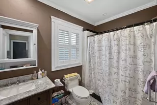 9 Hood St, Saugus, MA 01906 - Photo 18