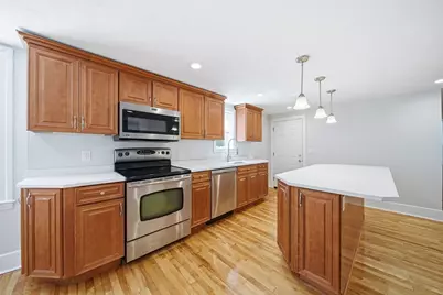 567-569 Hill St, Northbridge, MA 01588 - Photo 4
