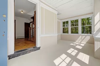 10 Oak Bluff St, Medford, MA 02155 - Photo 6