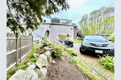 24 High St, Rockport, MA 01966 - Photo 6