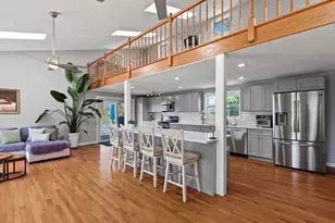 5 Bradford Terrace, Saugus, MA 01906 - Photo 2