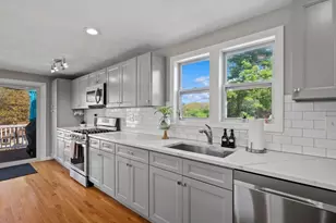 5 Bradford Terrace, Saugus, MA 01906 - Photo 14