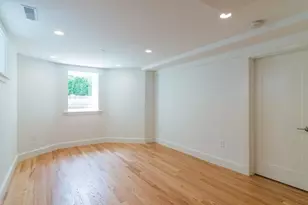 17 Standish St, Cambridge, MA 02138 - Photo 12