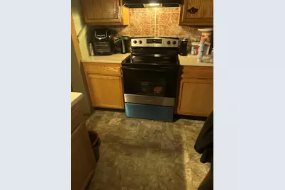 174 Bowdoin St, Springfield, MA 01109 - Photo 12