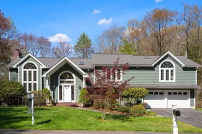 13 Cot Hill Road, Bedford, MA 01730 - Photo 2