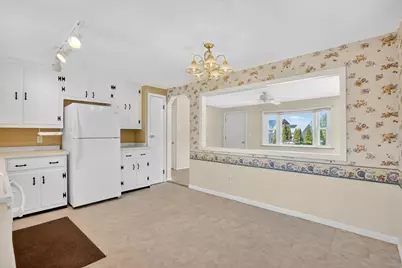 6 Silva St, Monson, MA 01057 - Photo 6