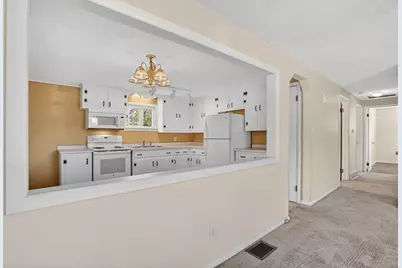 6 Silva St, Monson, MA 01057 - Photo 16