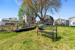 126 Ocean View Ave, Swansea, MA 02777 - Photo 24