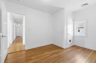 22 Martin St, Medford, MA 02155 - Photo 8