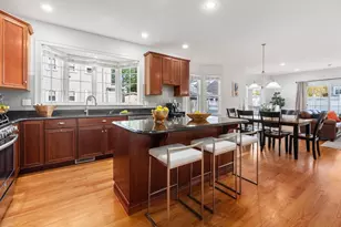 249 Robbins St, Waltham, MA 02453 - Photo 8