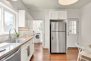 16 Sanford St, Melrose, MA 02176 - Photo 20