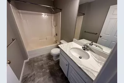 178 Middle St #0, Leominster, MA 01453 - Photo 8