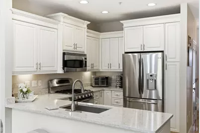 900 Lynnfield St #D16, Lynnfield, MA 01940 - Photo 6