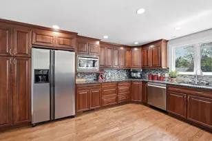 28 Saxon Rd, Worcester, MA 01602 - Photo 12