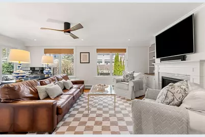 18 Rose Ave, Marblehead, MA 01945 - Photo 10