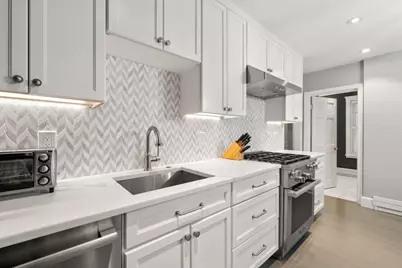 194 W Brookline Street #1, Boston, MA 02118 - Photo 6